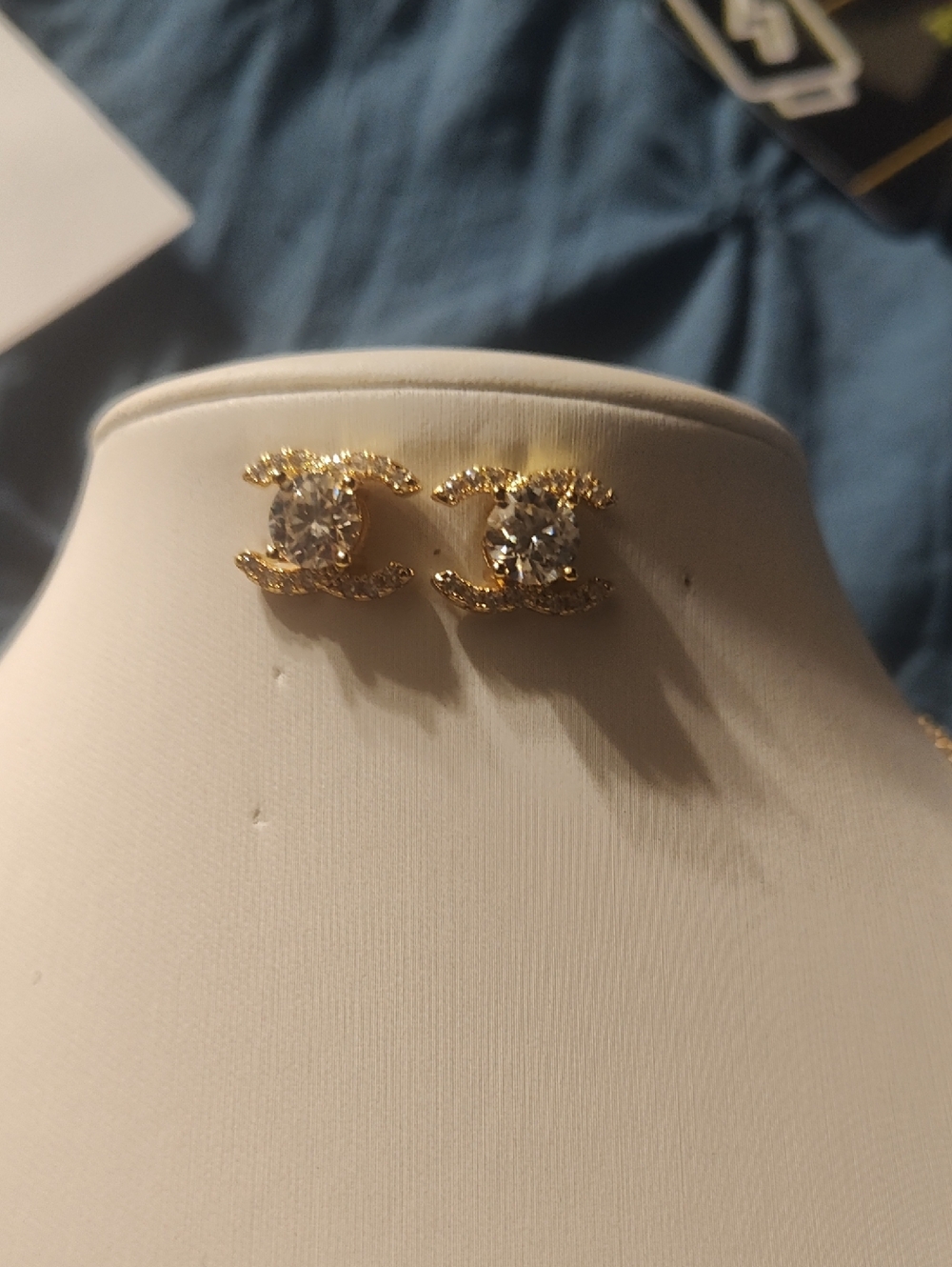 Authentic Chanel 18 K Gold Necklace And Cc Logo earring Set 2 Ct Moissanite Each - Picture 3 of 4